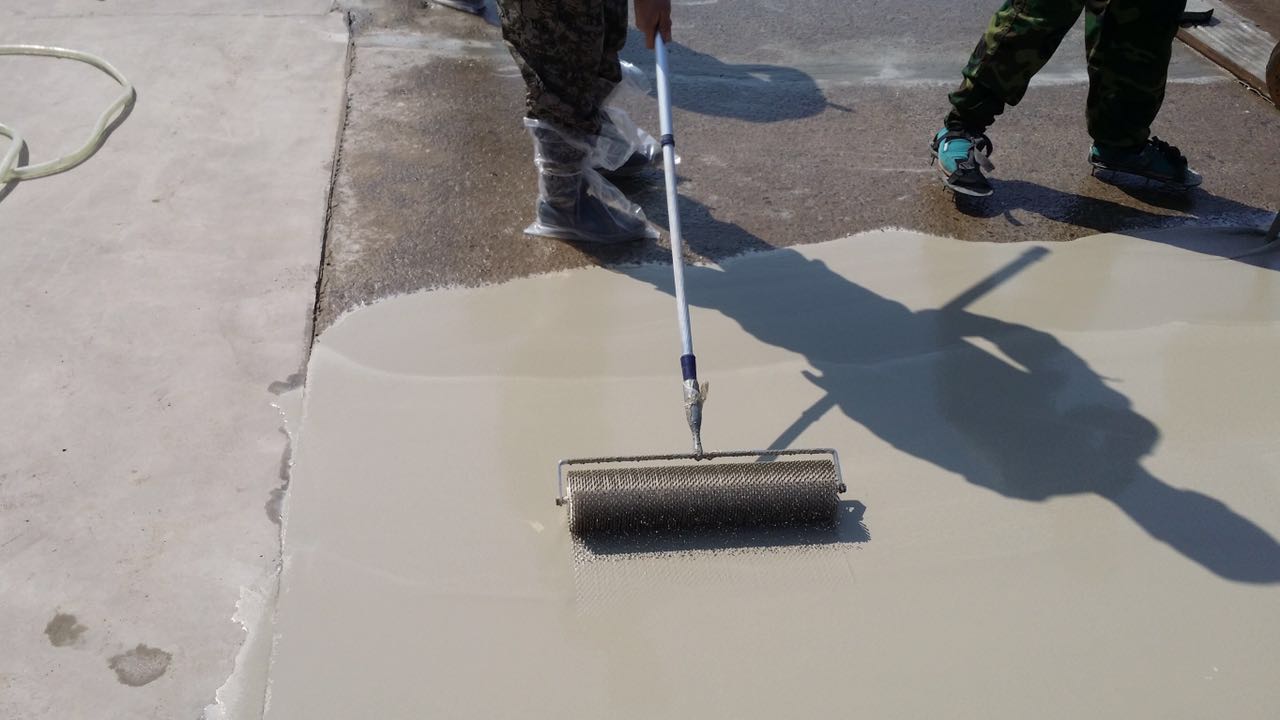 水泥基自流平耐磨材料